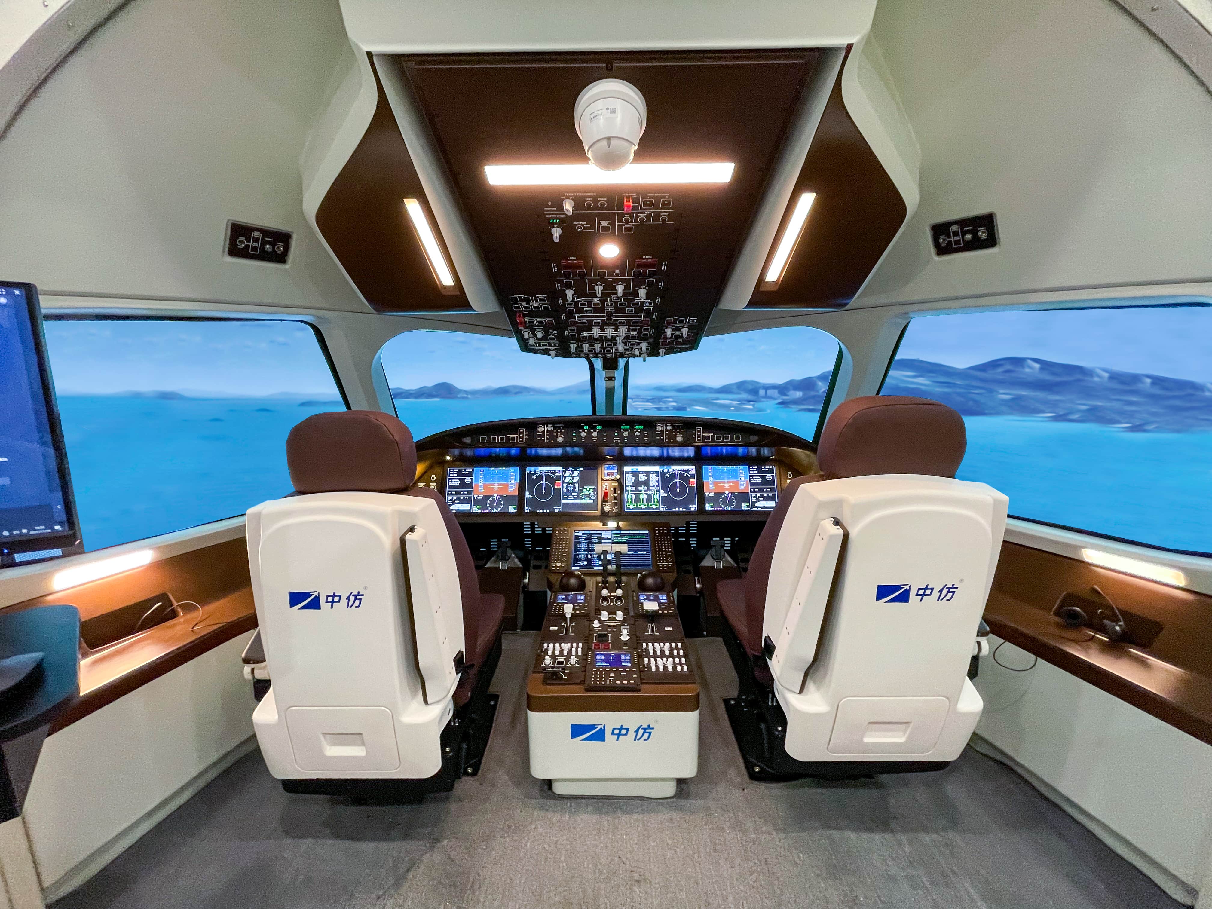 祝贺C919国产大型客机完成首次商业载客飞行！中仿飞行模拟器与大飞机共同逐梦蓝天